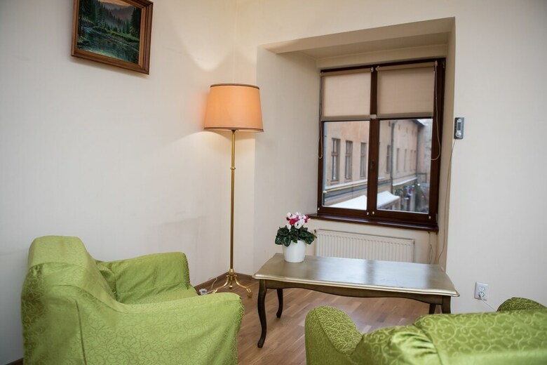 Sf Central Apartments