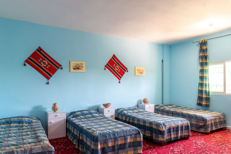 Hostal Bedouin Pink Ecohouse