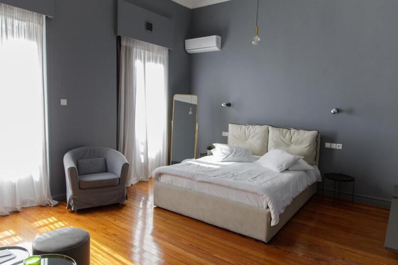 Soho Apartments