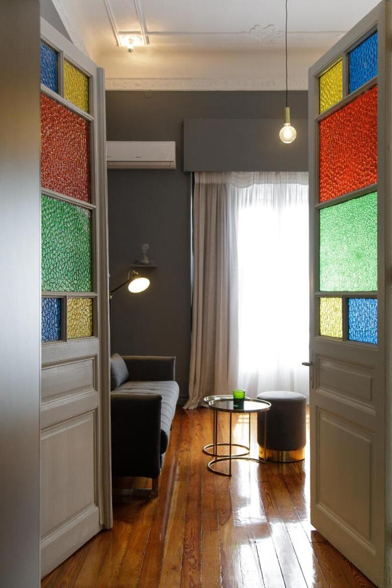 Soho Apartments