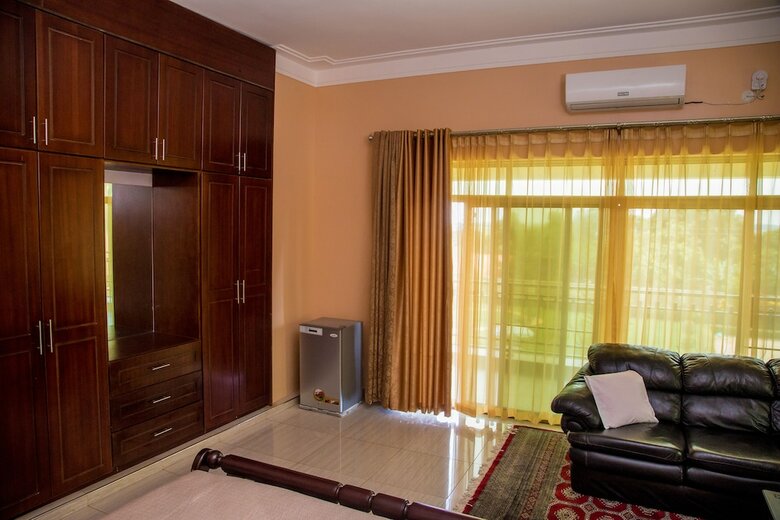 Hotel Lake Point Villa