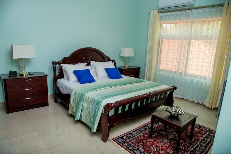 Hotel Lake Point Villa