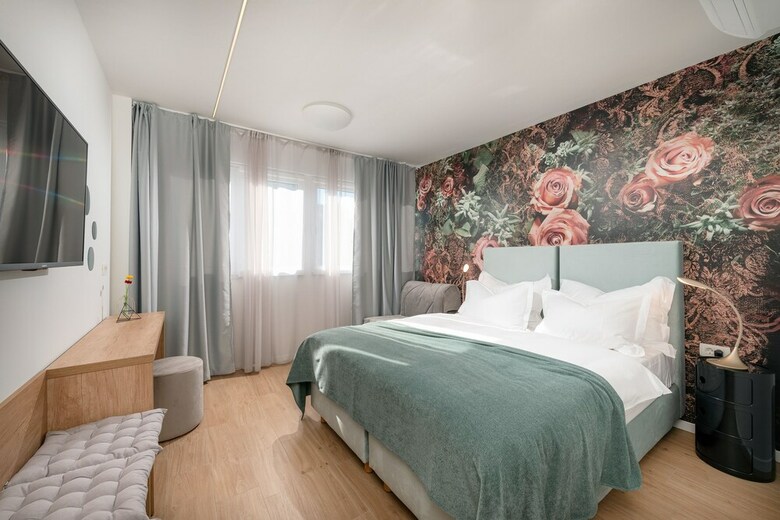 Hotel Skaline Luxury Rooms Split