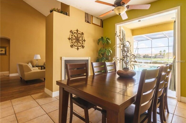 Formosa Gardens 293968