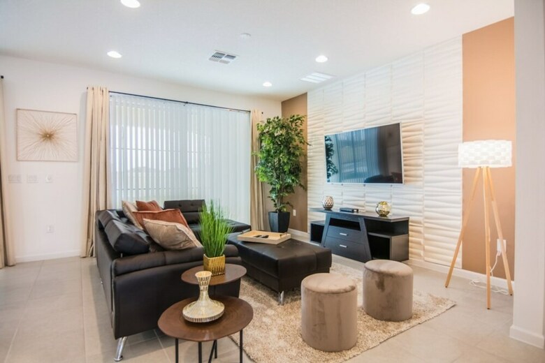 Stunning Vacation Home So2623