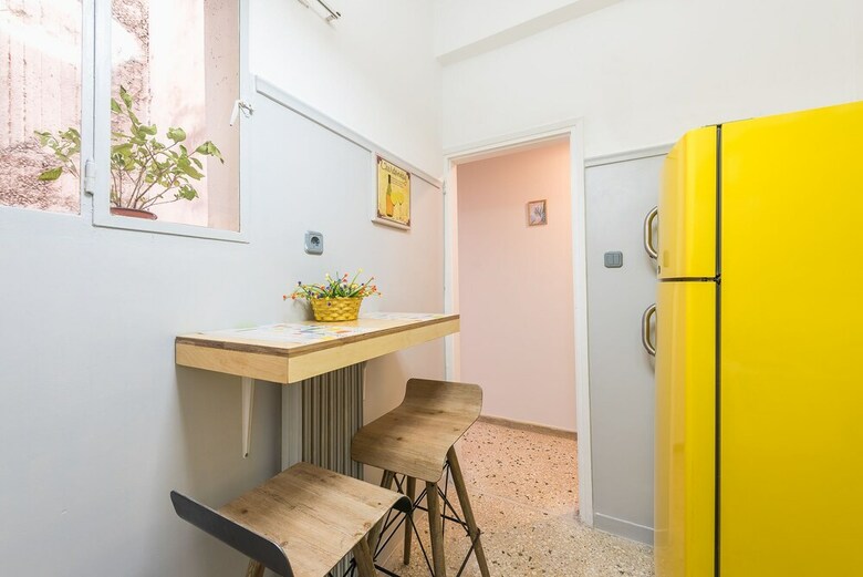 Warm Delightful Acropolis Apartment