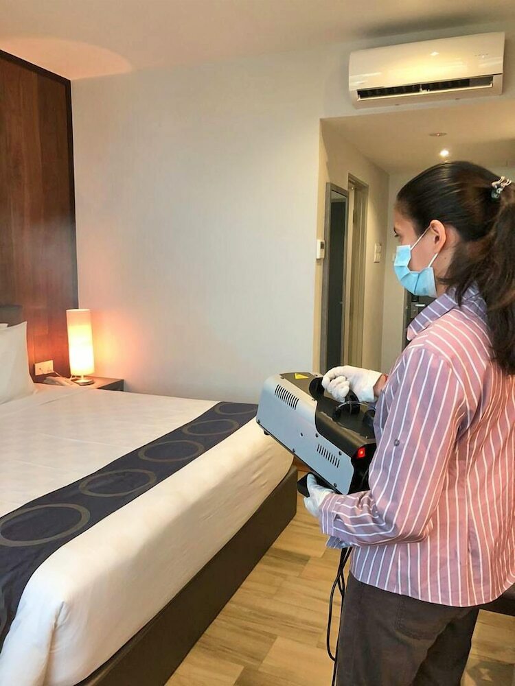 Frame Hotel