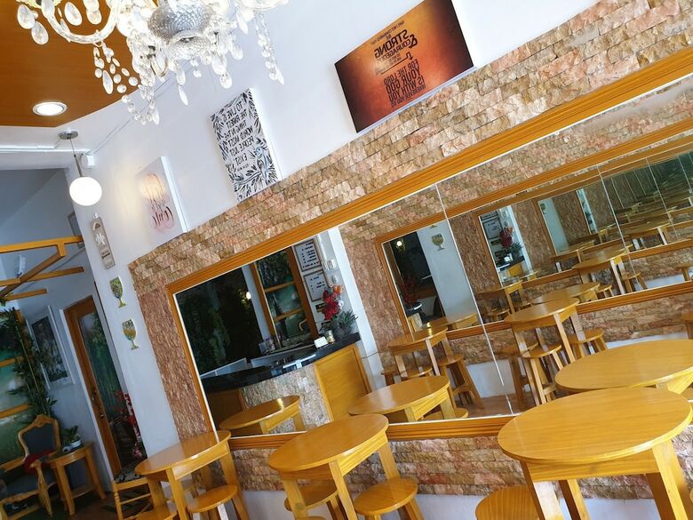 Gardenpod Hostel + Caf�
