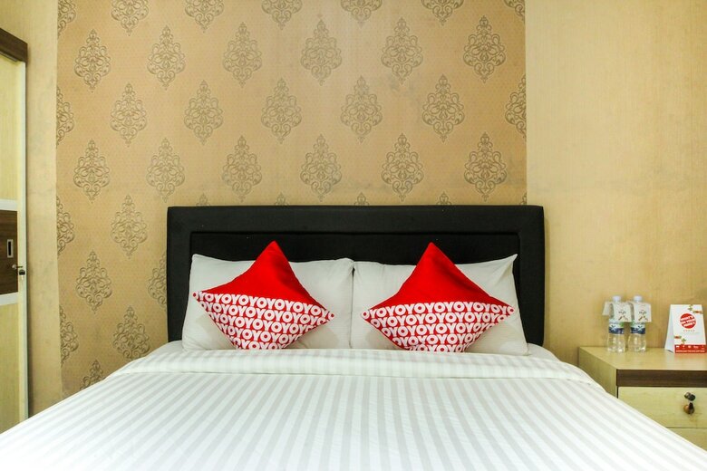 Hostal Oyo 677 Rianes Family Guest House