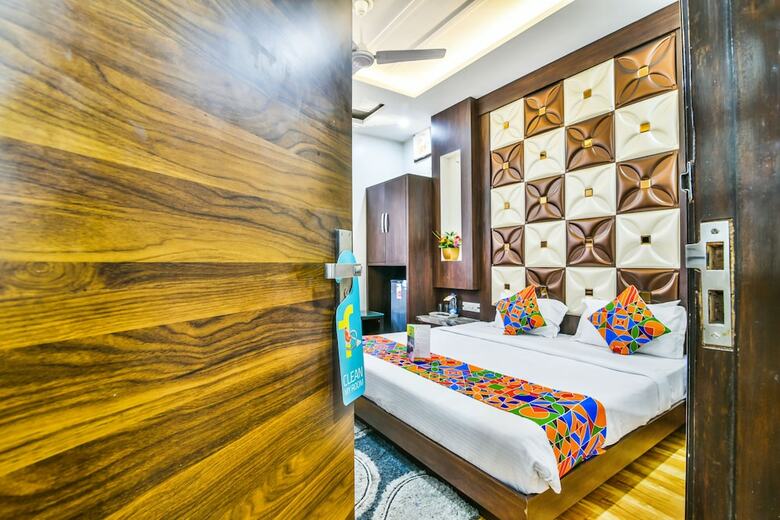 Fabhotel Aman Residency