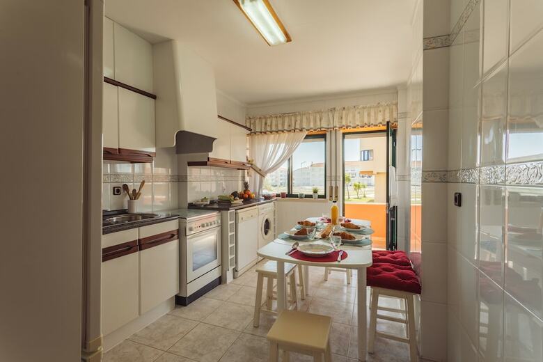Best Houses 18 - Typical Portuguese Apartment