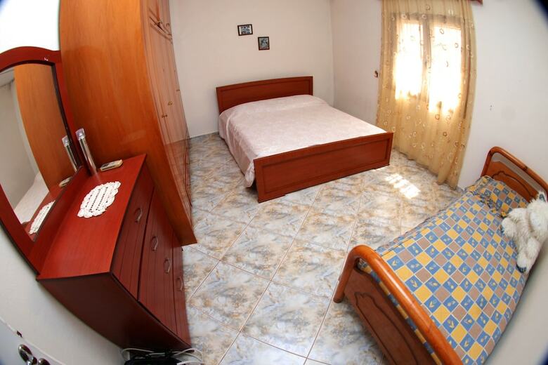 Maksi Apartments