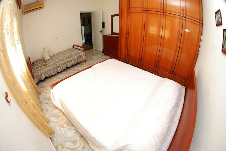 Maksi Apartments