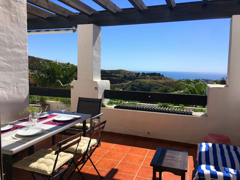 Apartamentos Sky Sea Holidays Sitio de Calahonda