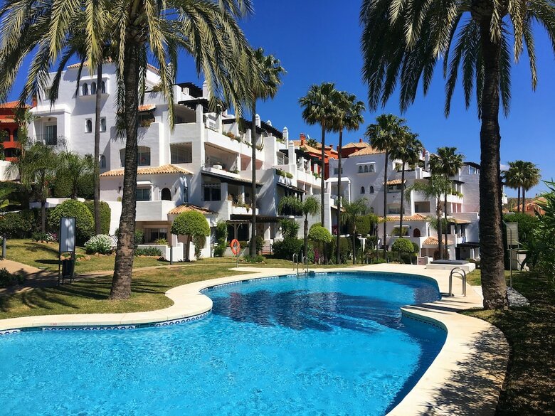 Apartamentos Sky Sea Holidays Sitio de Calahonda