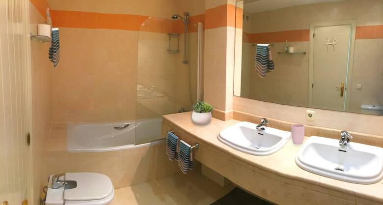 Apartamentos Sky Sea Holidays Sitio de Calahonda