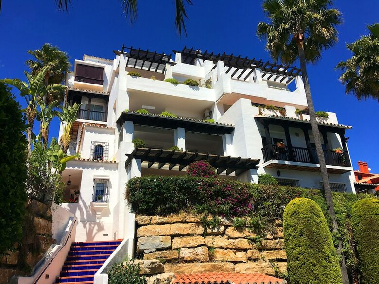 Apartamentos Sky Sea Holidays Sitio de Calahonda