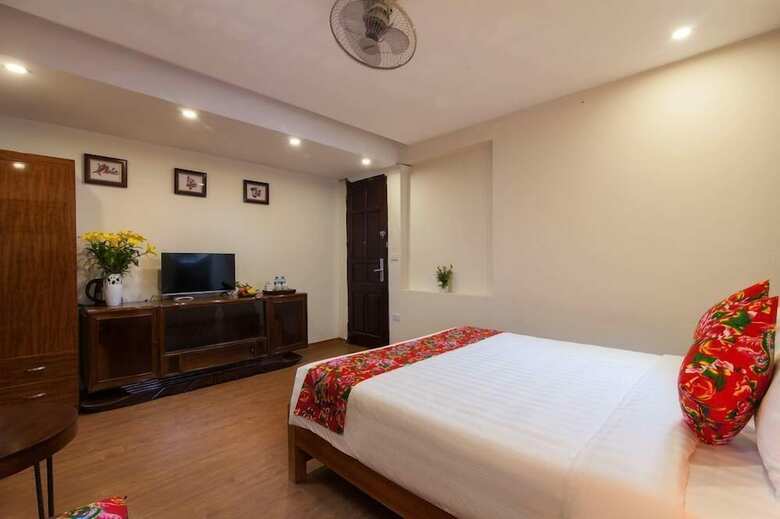 Hotel Dollar Homestay & Travel
