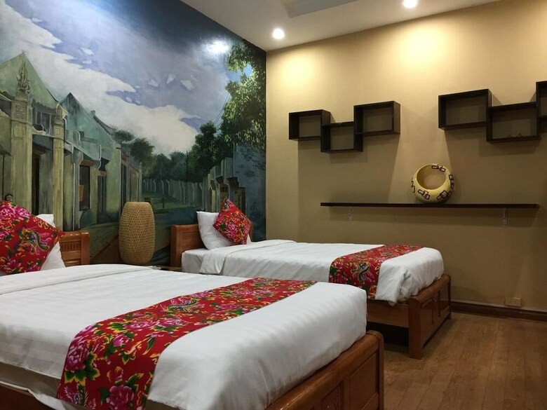 Hotel Dollar Homestay & Travel