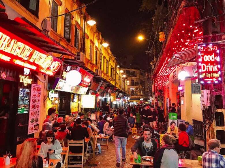 Hotel Dollar Homestay & Travel