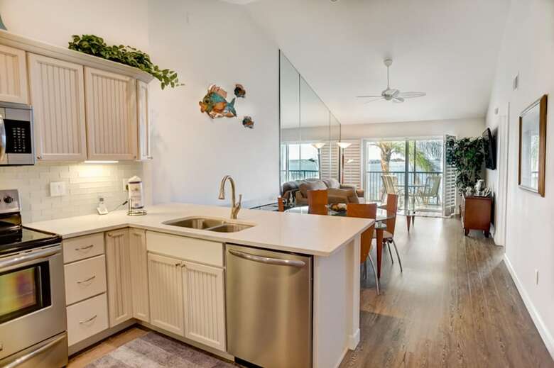 Mariner Point 1083