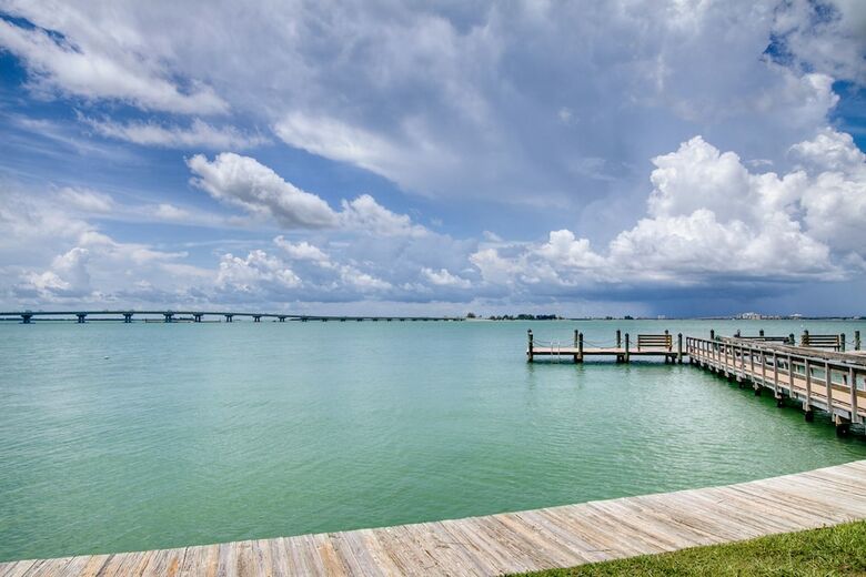 Mariner Point 1083