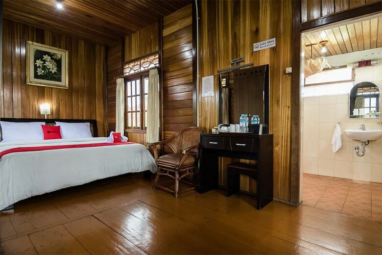 Hotel Reddoorz Plus Near Kota Bunga Cipanas
