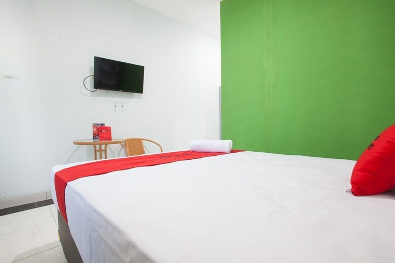 Hotel Reddoorz Near Dbl Arena 2