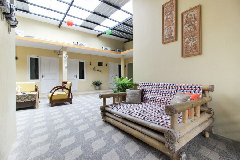 Hotel Reddoorz @ Jalan Damai 3