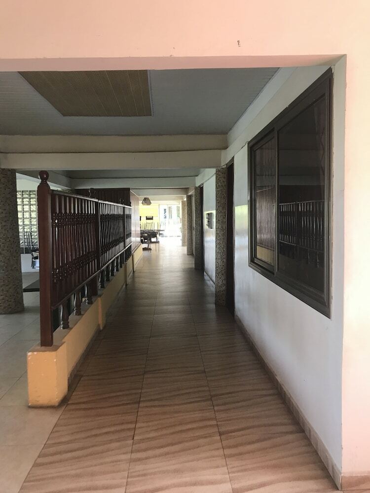 Hotel Akroma Plaza