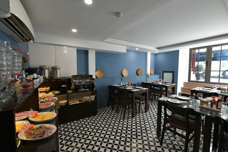 Hanoi Elpis Central Hotel