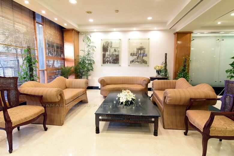 Hotel Crown Plaza
