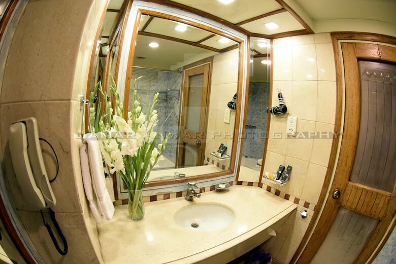 Hotel Crown Plaza