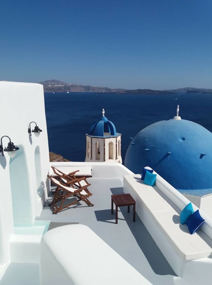Hotel Oia Spirit Suites- Adults Only