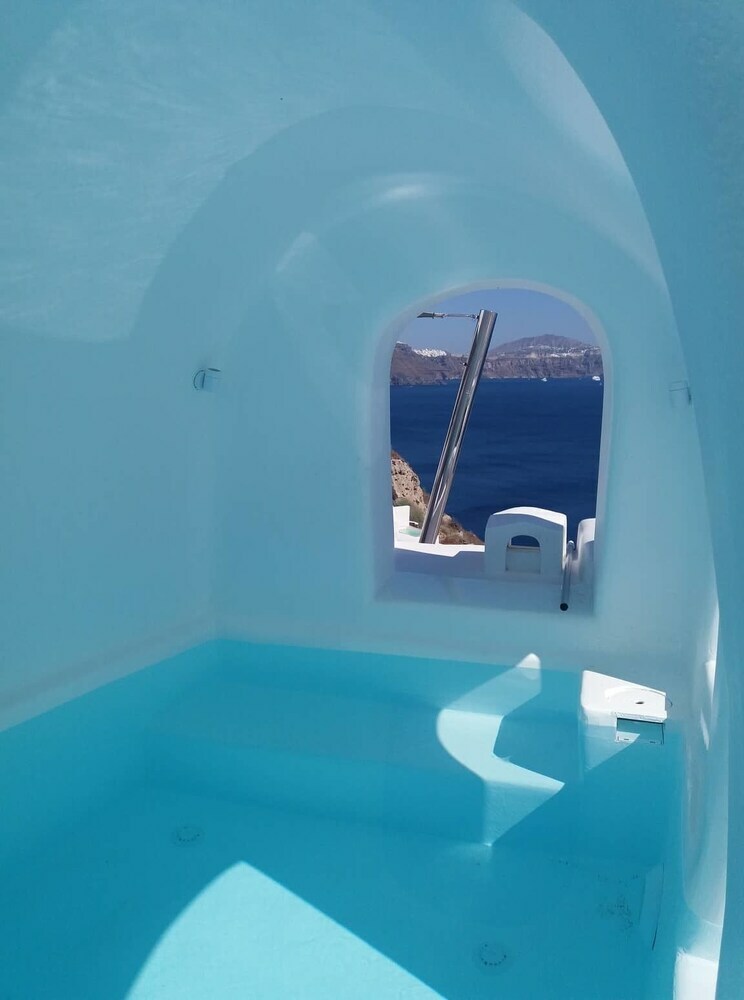 Hotel Oia Spirit Suites- Adults Only