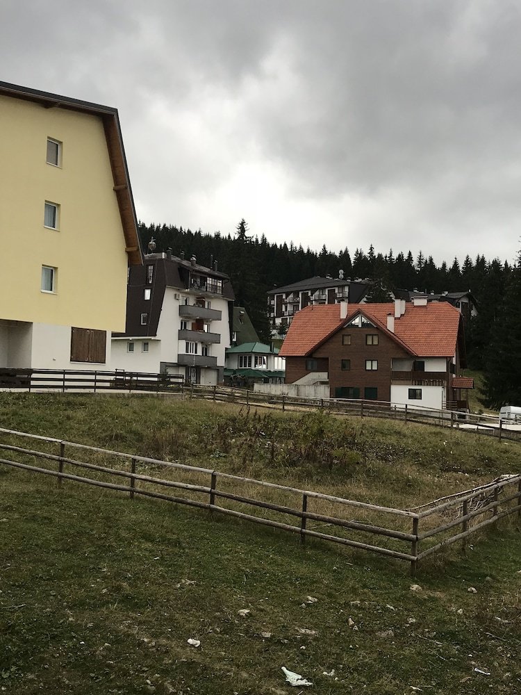 4 Seasons Vla?i? Lux Apartments