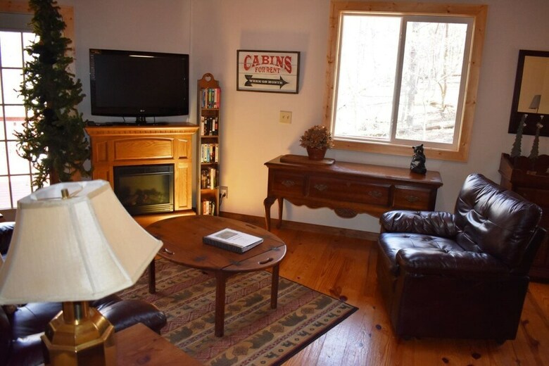 Cabana Rowe`s Round House