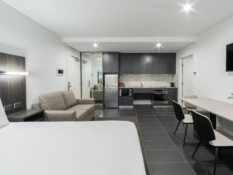 Aparthotel The Sebel Canberra Civic