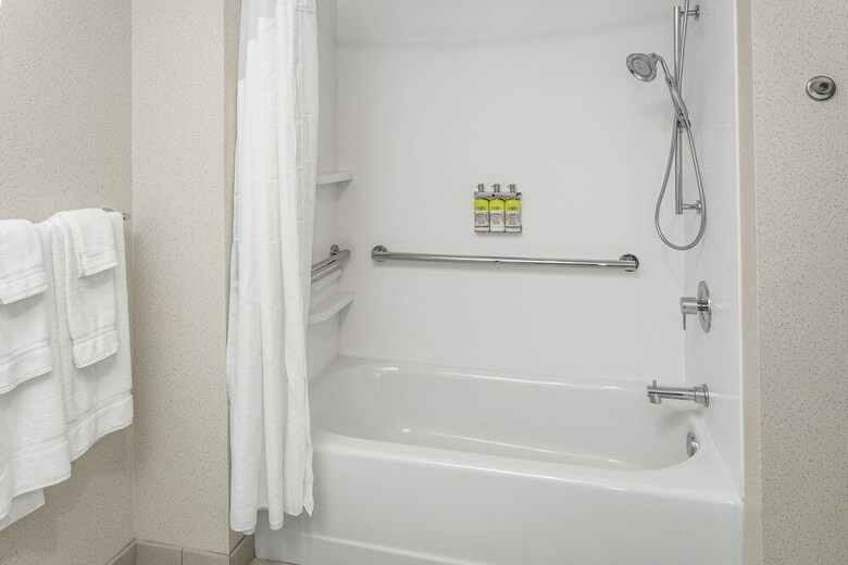 Hotel Holiday Inn Express & Suites Hudson I-94