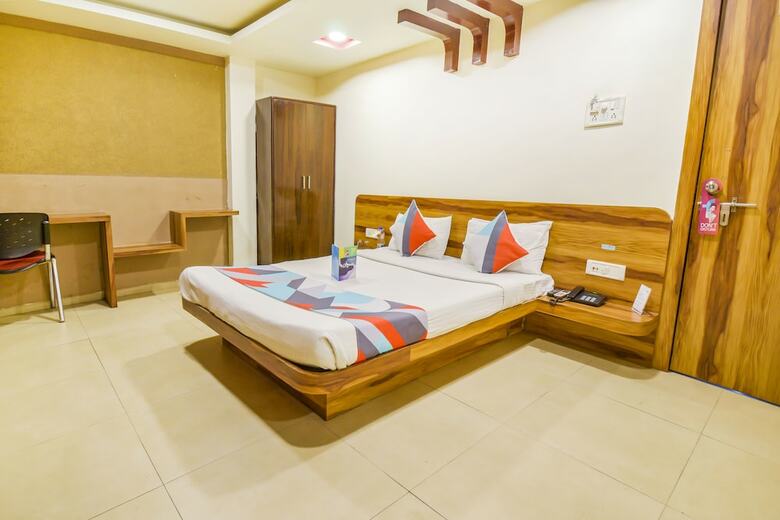 Hotel Fabexpress Ram Residency