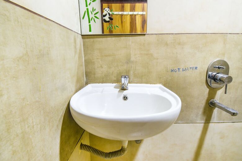 Hotel Fabexpress Ram Residency