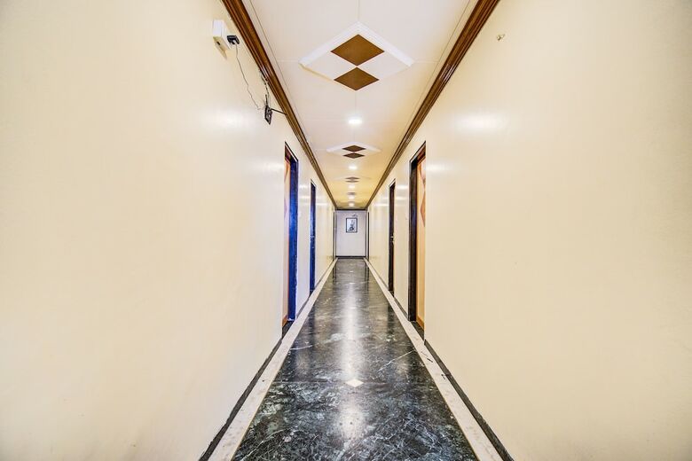 Fabhotel Ashoka Regency