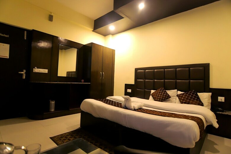 Hotel Sk International
