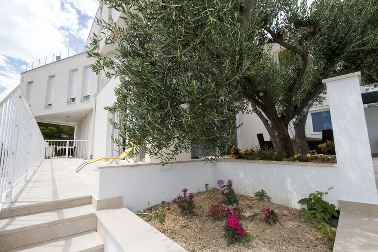 Luxury Apartment Ina