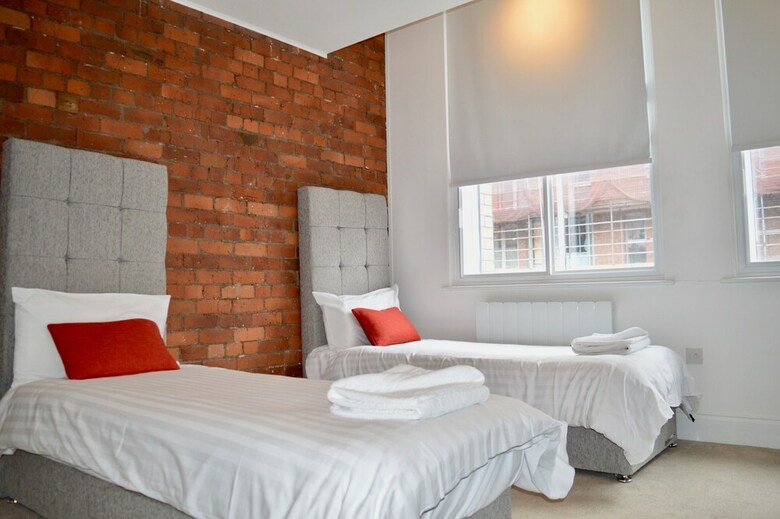 Modern And Stylish 2 Bedroom Apartment In Manchester