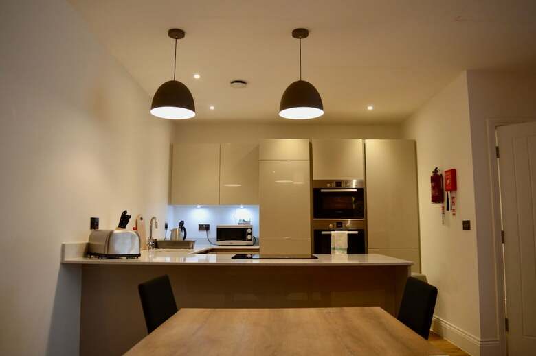 Modern And Stylish 2 Bedroom Apartment In Manchester