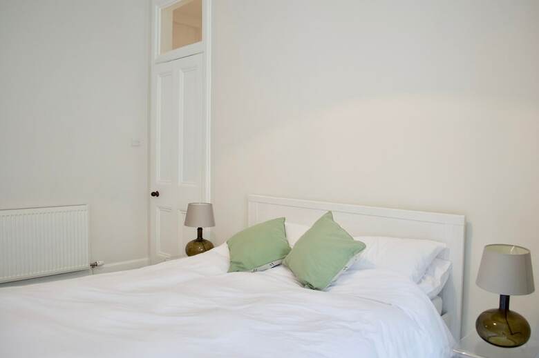 Central Bruntsfield 2 Bedroom Apartment