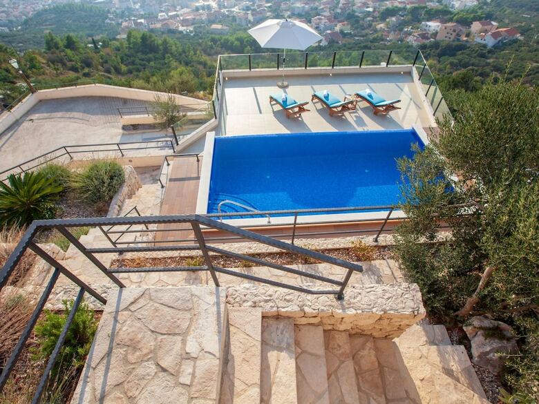 Villa Nikolina