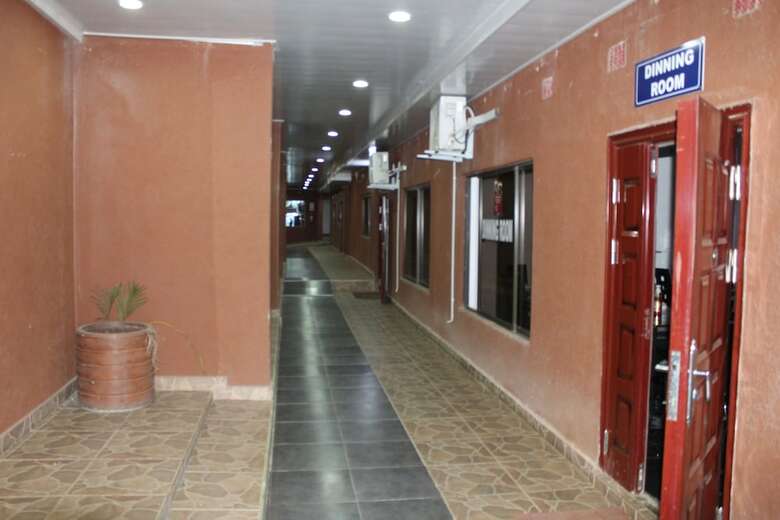 Hotel Wanish Lodges