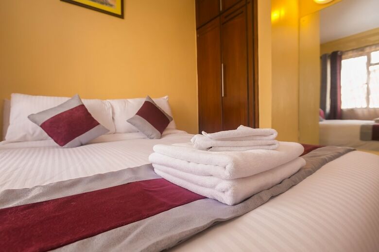 Plus 254 Hotel